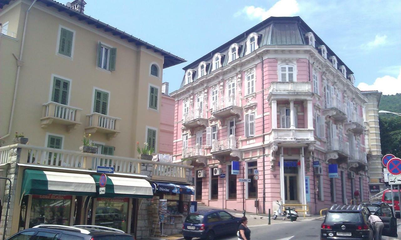 Apartment Secret Garden Opatija Eksteriør billede