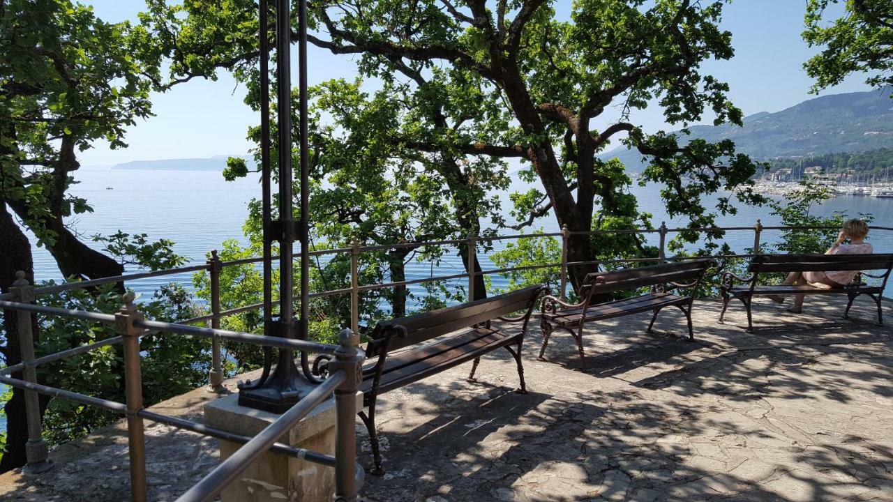 Apartment Secret Garden Opatija Eksteriør billede